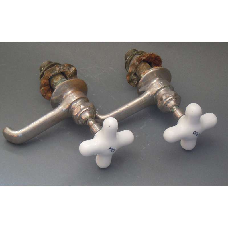 The Period Bath Supply Company (A Division of Historic Houseparts, Inc