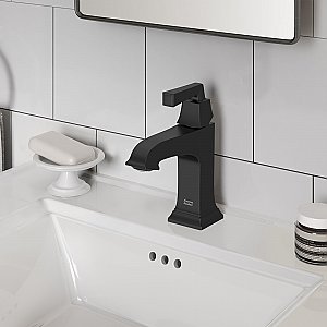American Standard Town Square® S Single Hole Single-Handle Bathroom Faucet 1.2 gpm/4.5 L/min With Lever Handle - Matte Black