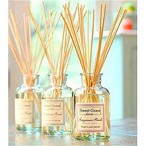 Sweet Grass Farms Reed Diffuser Set - New England Woods
