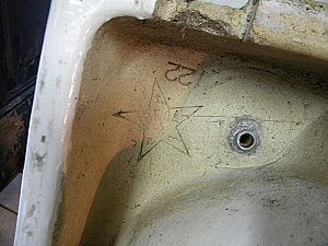 Antique Trenton Earthenware Wall-Hung Sink