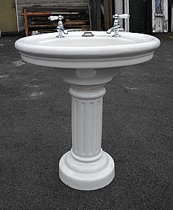 Antique Trenton Potteries vitreous china pedestal sink with fluted base