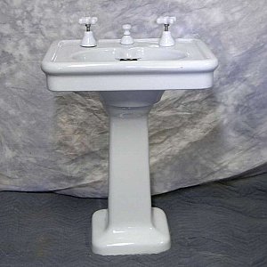 Antique Crane Nova Pedestal Sink