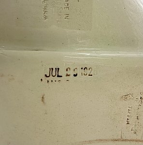 Antique Standard Vitreous China Pedestal Sink - Circa 1926
