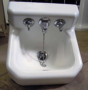 Antique Cast Iron Wall Hung Sink