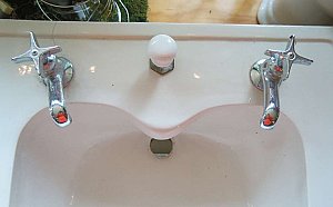 Antique Maddocks Sink