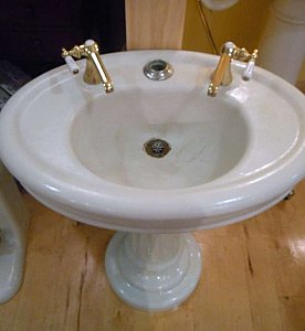 Antique Cast Iron Oval Pedestal Sink With Fluted Base