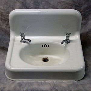 Antique Cast Iron Wall Hung Sink