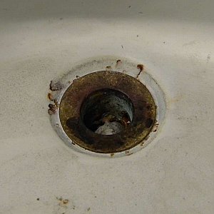 Antique Cast Iron Wall Hung Sink