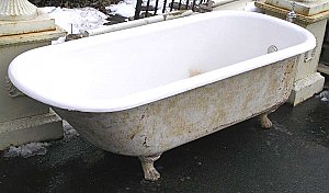 Antique Clawfoot Bathtub