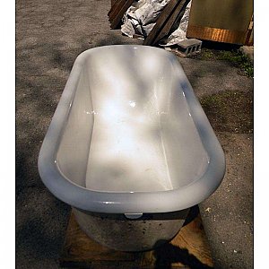 Antique 5' Clawfoot Tub