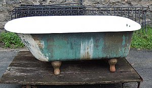Antique Clawfoot Bathtub