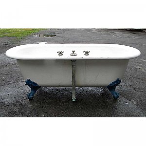 Antique Griffin Clawfoot Bathtub