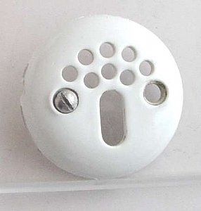 Porcelain overflow escutcheon