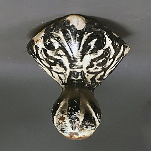 Antique Cast Iron Bathtub Claw Foot - Circa 1900